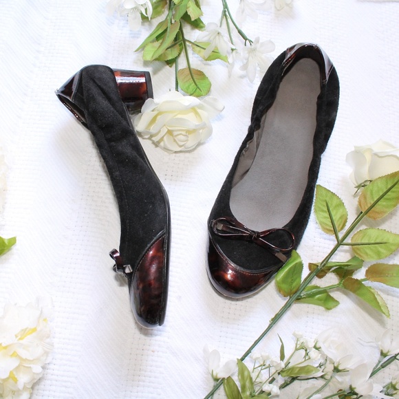Stuart Weitzman Shoes - Stuart Weitzman Black Tortoise Tippence Size 6